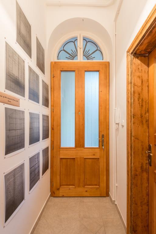 Rustic Elegance Apartment Budapest Exterior photo